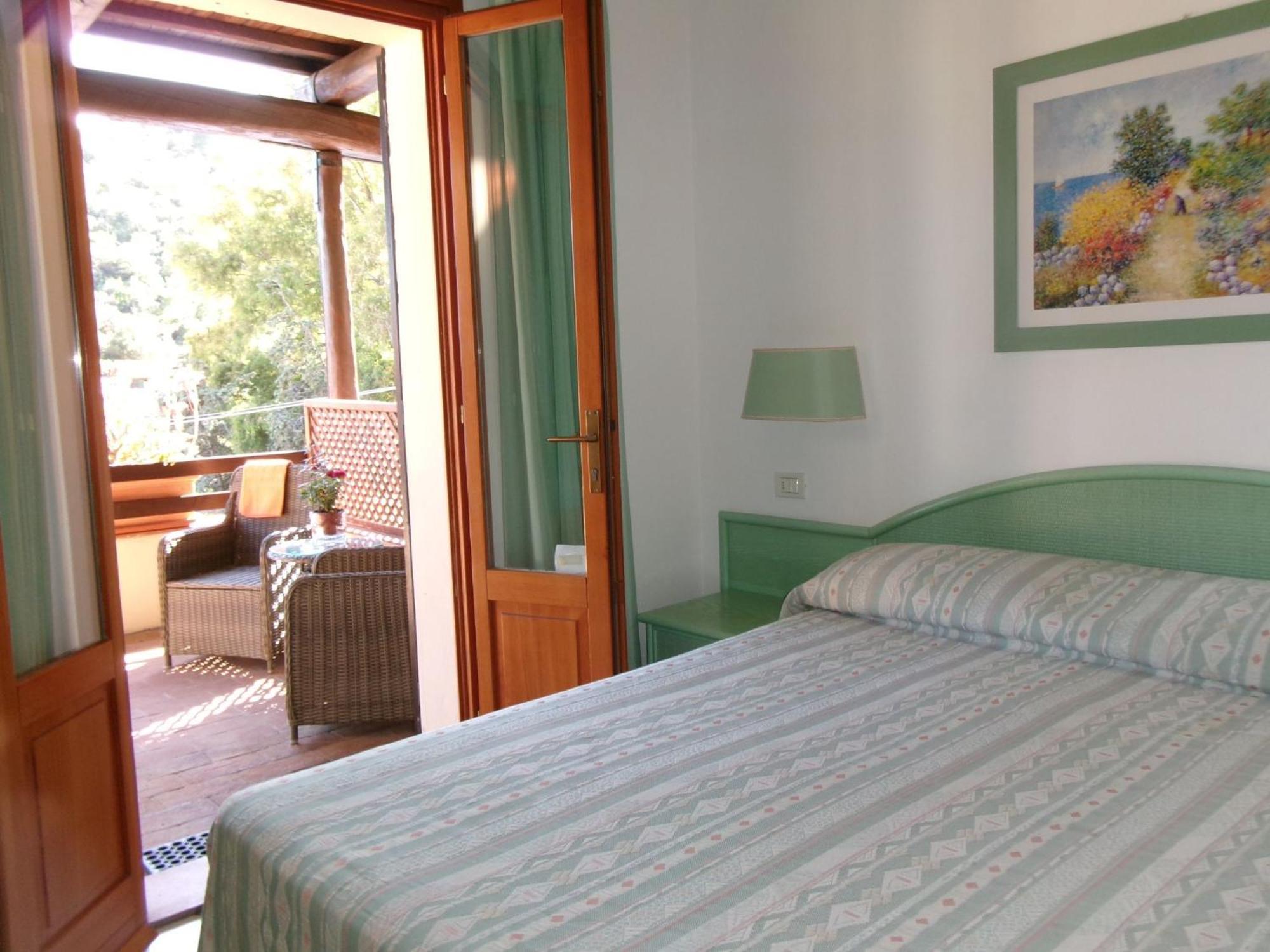 Hotel Galli - Wellness & Spa Fetovaia Exterior photo