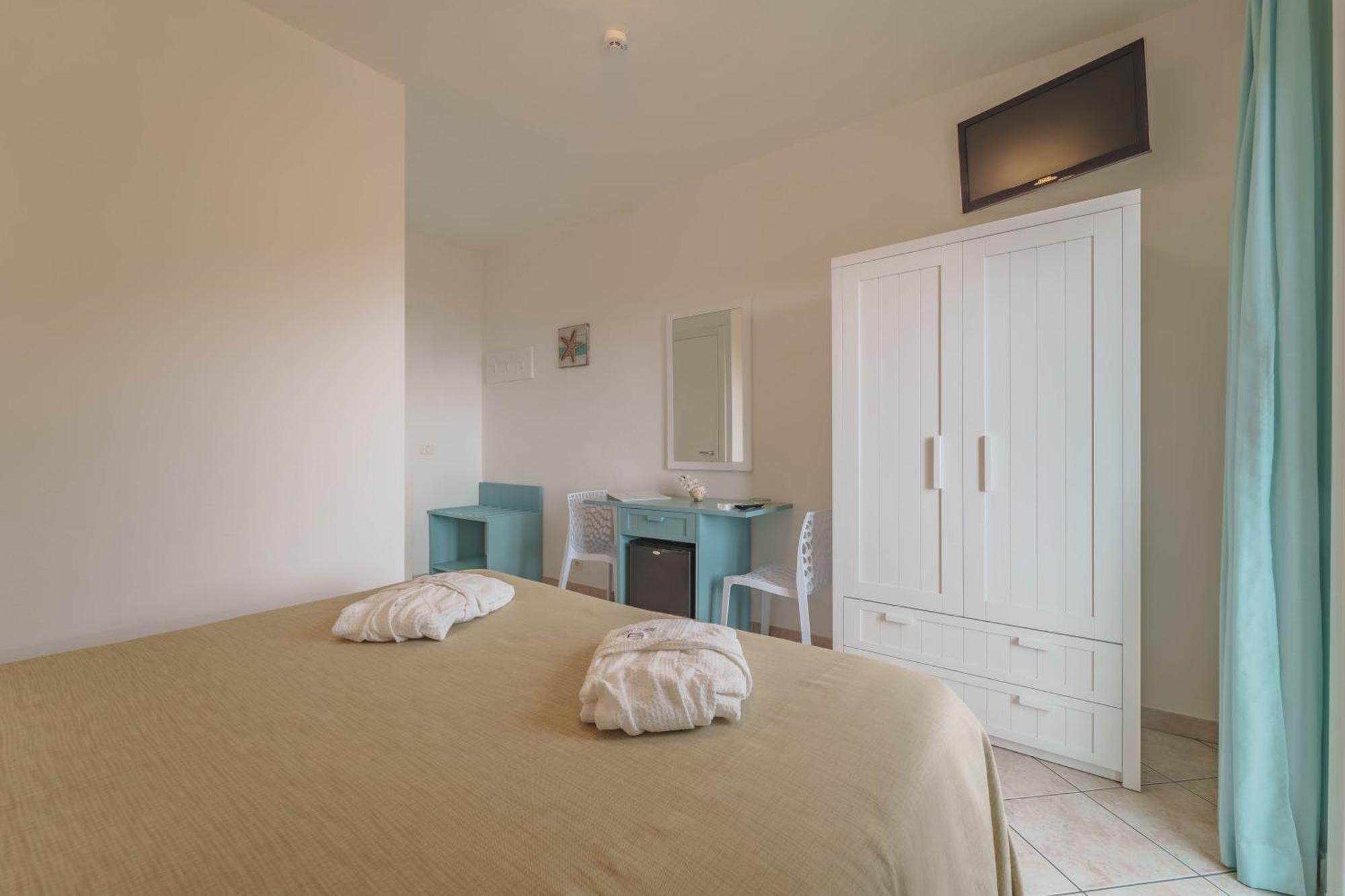 Hotel Galli - Wellness & Spa Fetovaia Room photo
