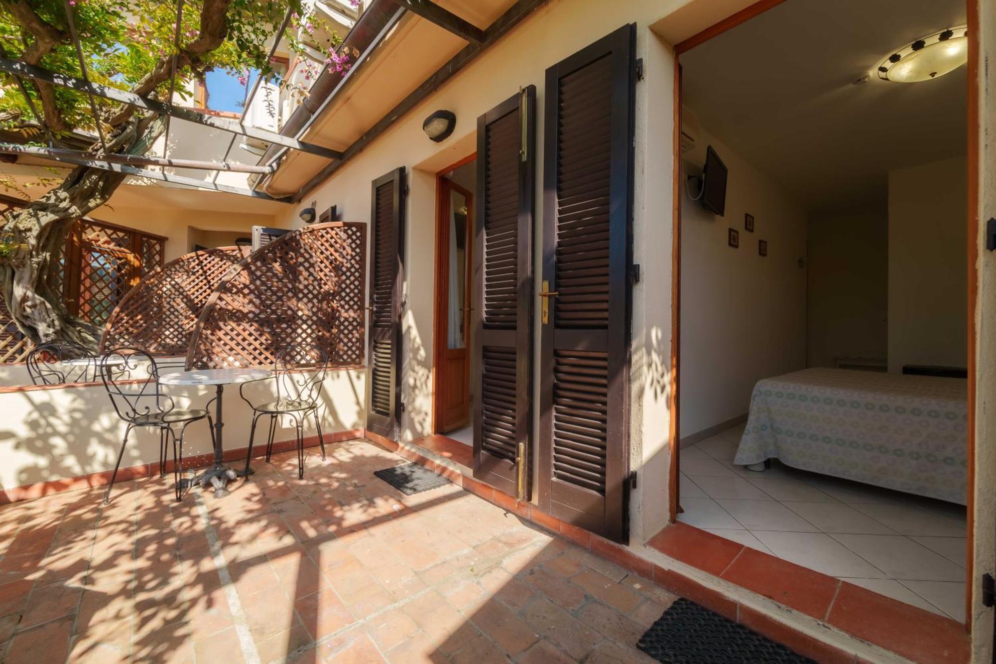 Hotel Galli - Wellness & Spa Fetovaia Exterior photo