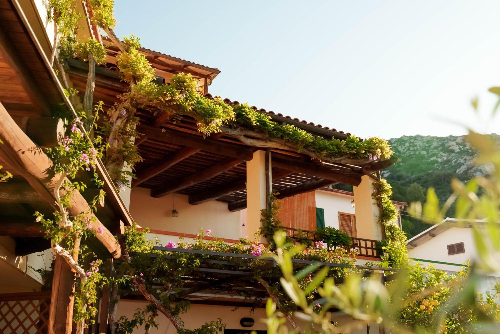 Hotel Galli - Wellness & Spa Fetovaia Exterior photo