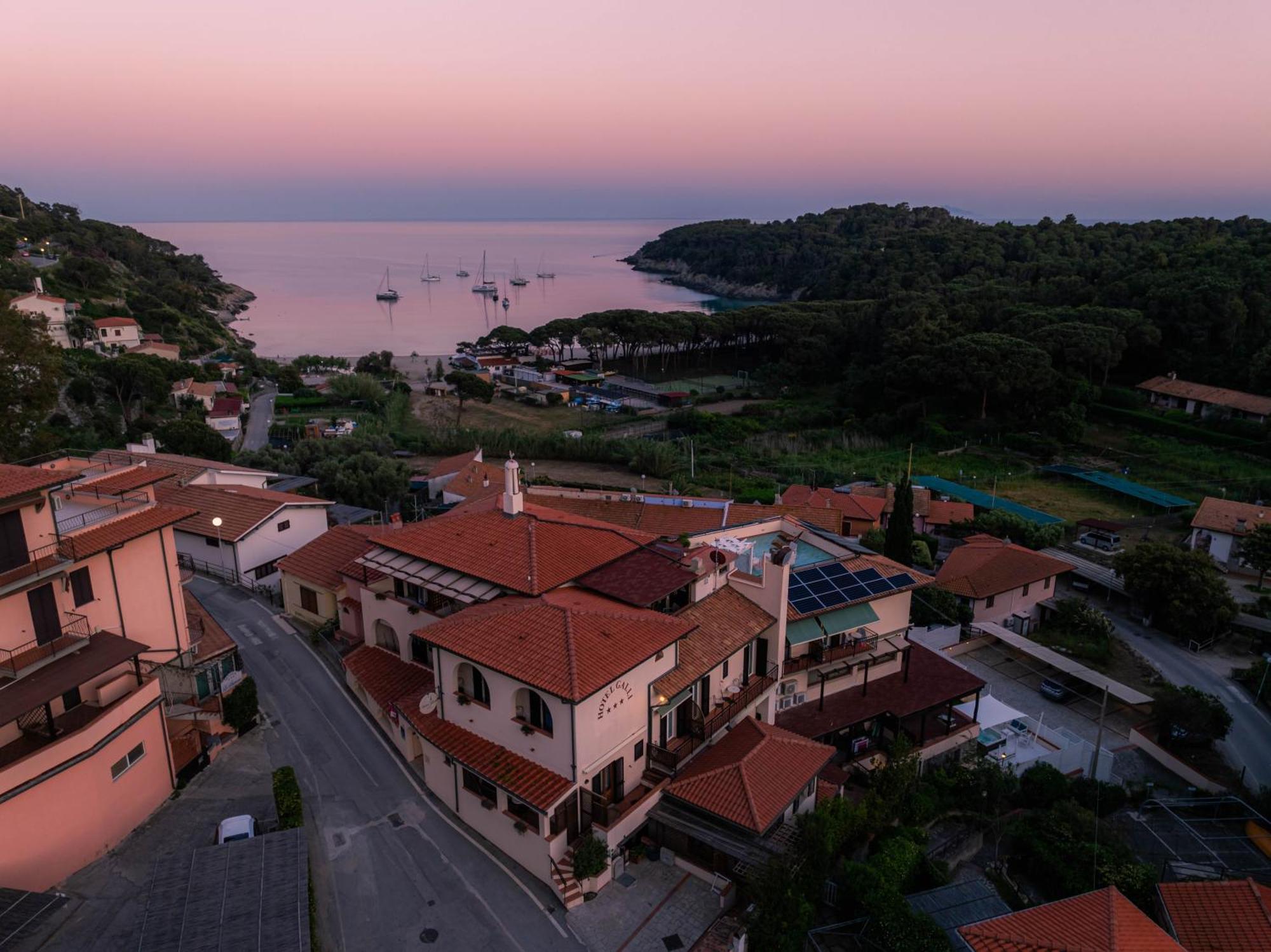 Hotel Galli - Wellness & Spa Fetovaia Exterior photo