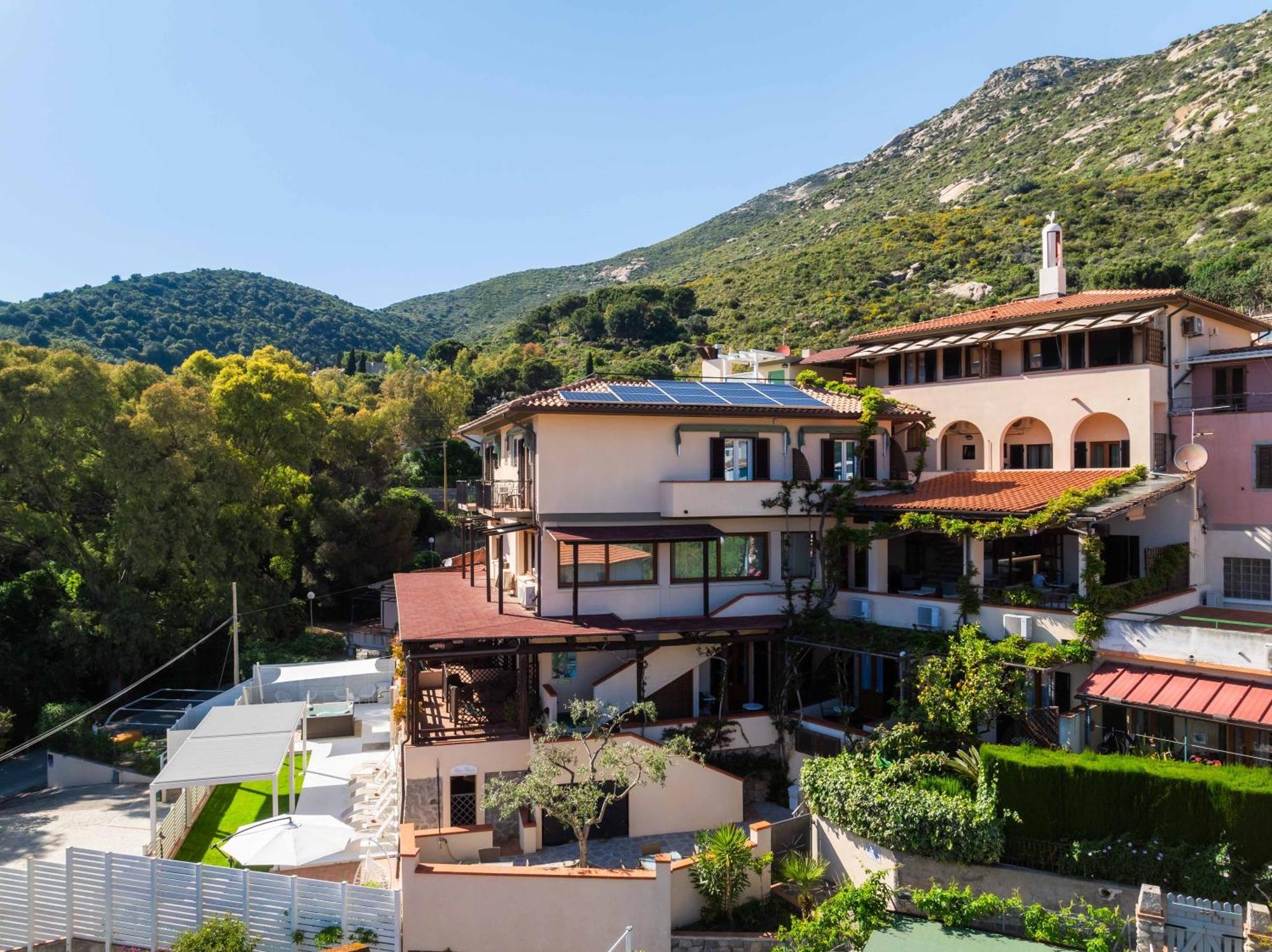 Hotel Galli - Wellness & Spa Fetovaia Exterior photo